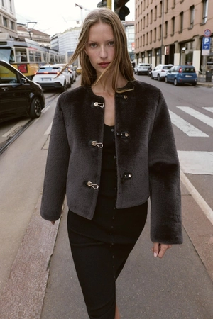 Женские куртки и дубленки по суперценам! Обновите гардероб с Zara | Новости сайта